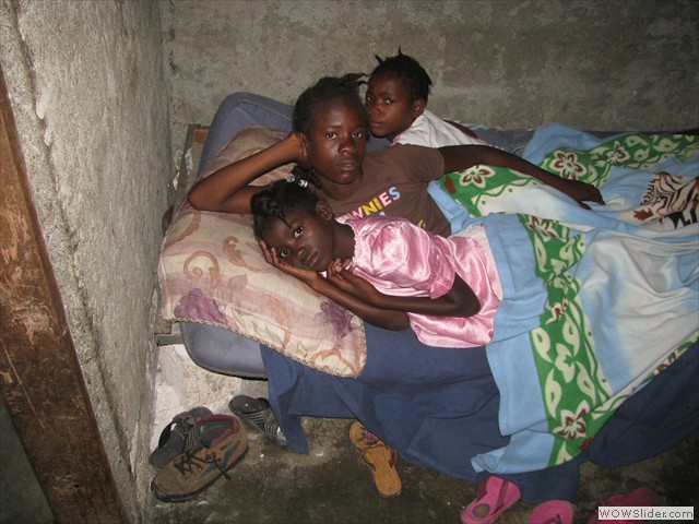 girls room boys room